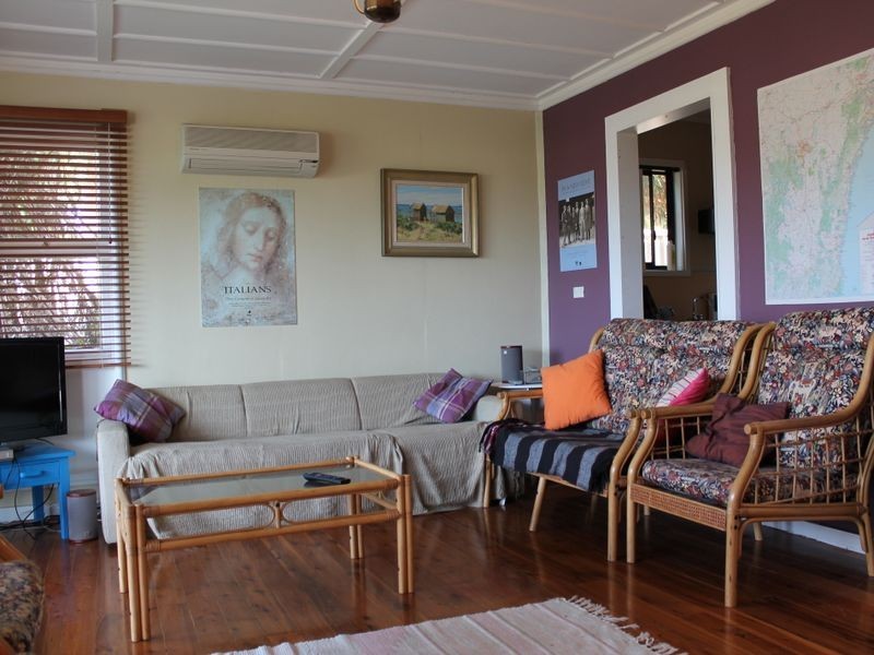 5 Muwarra Avenue, Malua Bay NSW 2536
