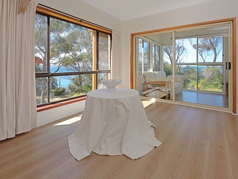 35 Burrawang Crescent, Sunshine Bay NSW 2536