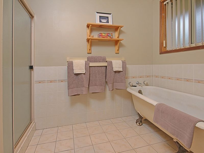 35 Burrawang Crescent, Sunshine Bay NSW 2536