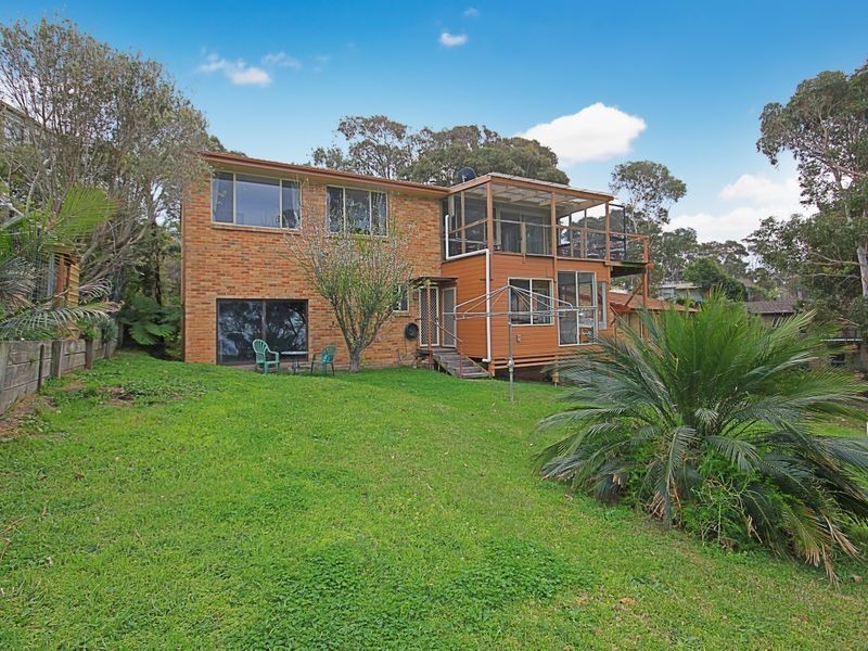35 Burrawang Crescent, Sunshine Bay NSW 2536