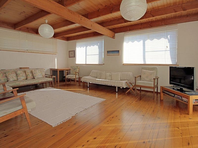 31-33 Karoo Crescent, Malua Bay NSW 2536