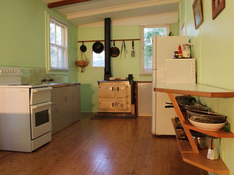 8 Miller Avenue, Rosedale NSW 2536