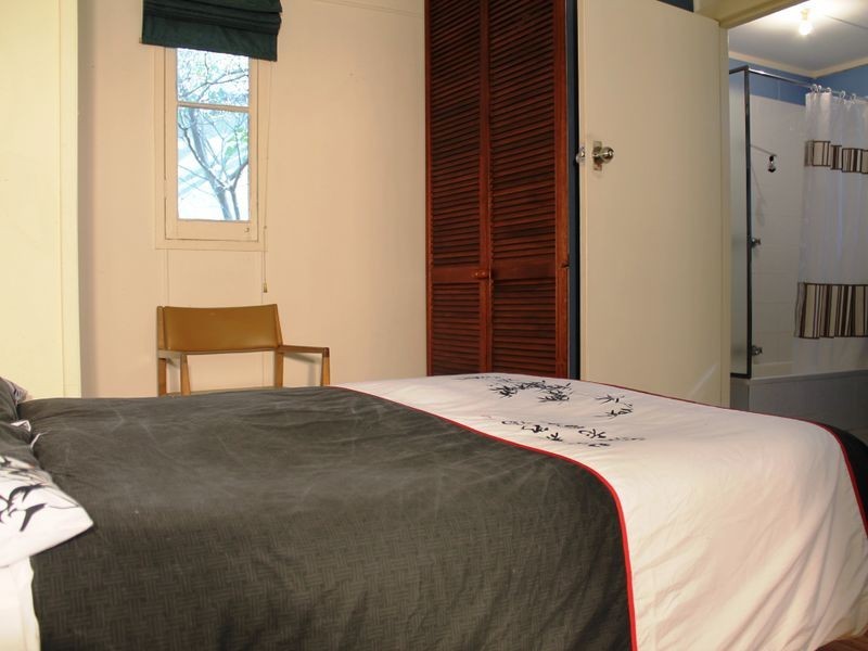 8 Miller Avenue, Rosedale NSW 2536