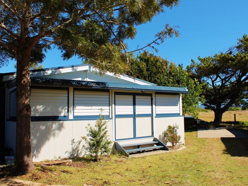 Cabin 189 Barlings Beach Caravan Park, Tomakin NSW 2537
