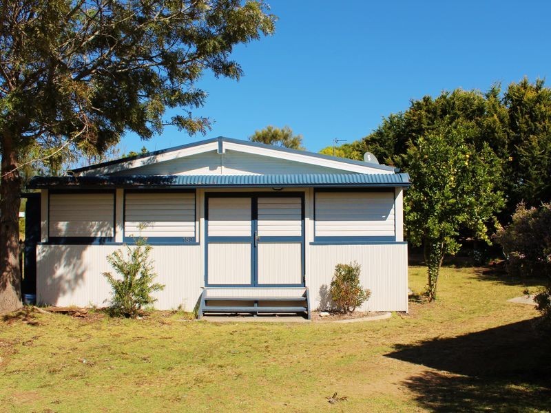 Cabin 189 Barlings Beach Caravan Park, Tomakin NSW 2537