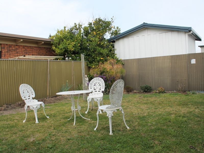 54 Kingston Parade, Tomakin NSW 2537