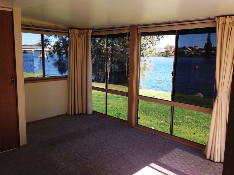 R59 Cabin Riverside, Moruya NSW 2537