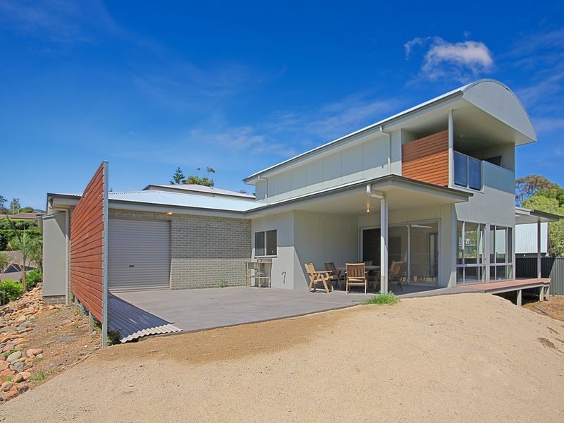 14b Wimbin Avenue, Malua Bay NSW 2536