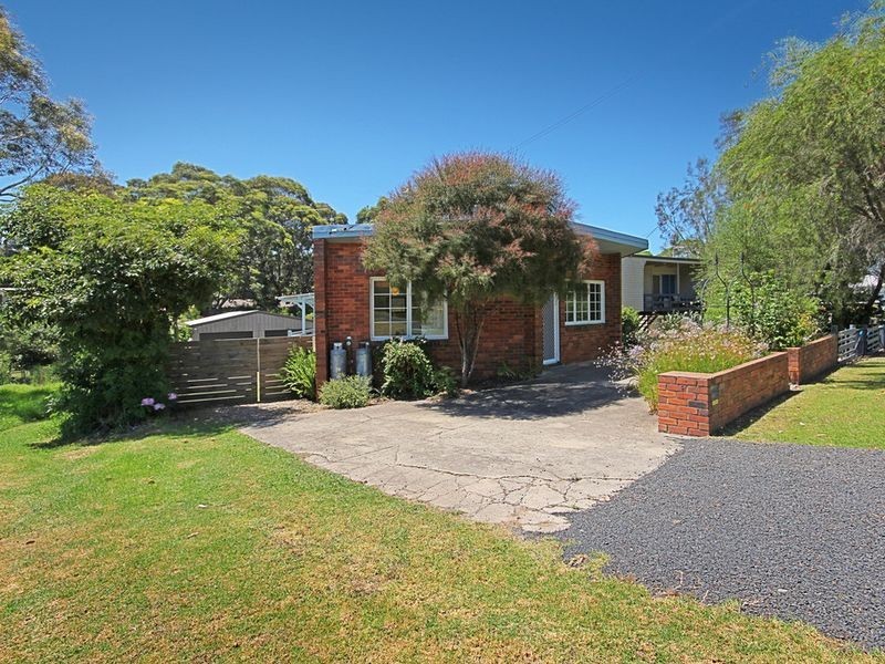 36 Yugura Street, Malua Bay NSW 2536