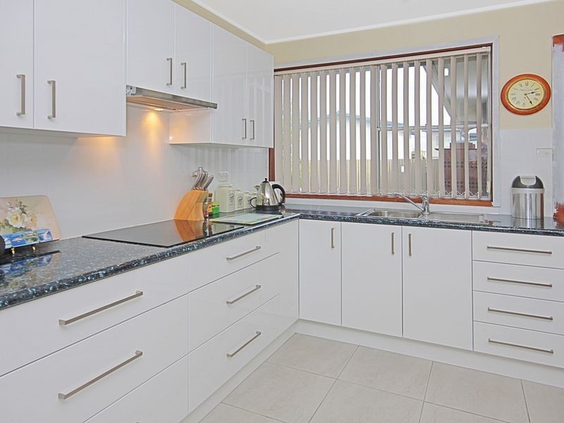 54 Kingston Parade, Tomakin NSW 2537