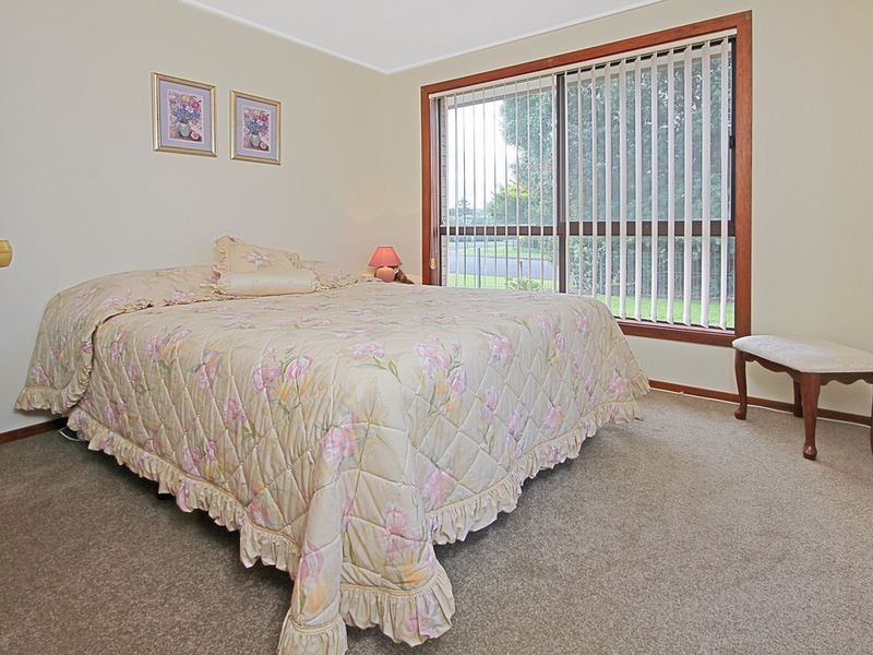 54 Kingston Parade, Tomakin NSW 2537