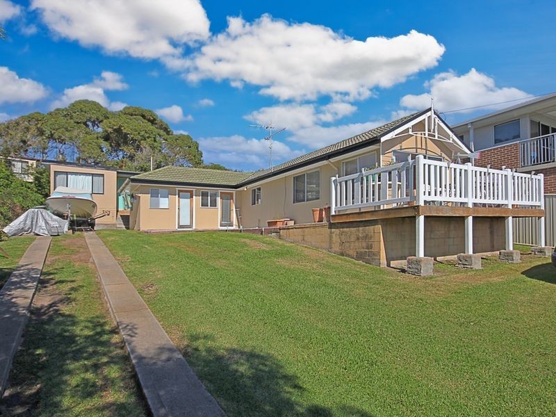 51 Yugura Street, Malua Bay NSW 2536