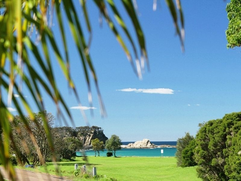 581 George Bass Drive, Malua Bay NSW 2536