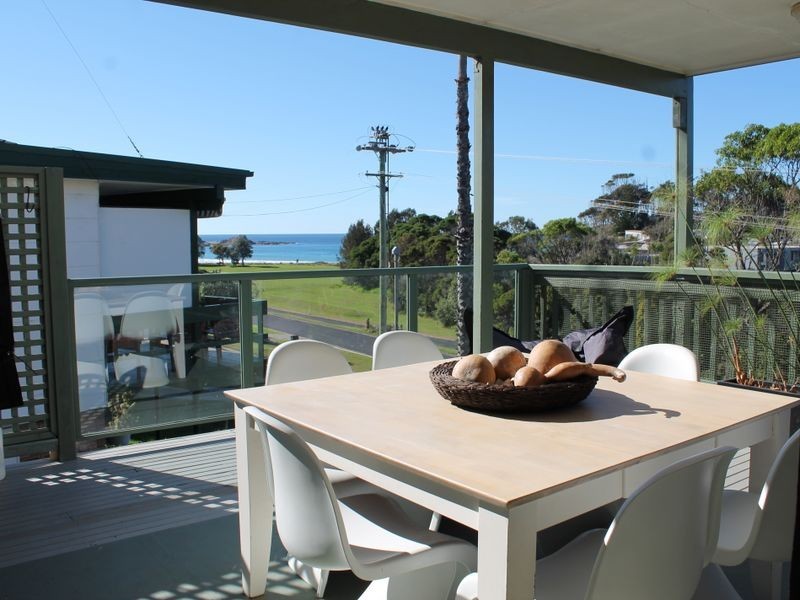 581 George Bass Drive, Malua Bay NSW 2536
