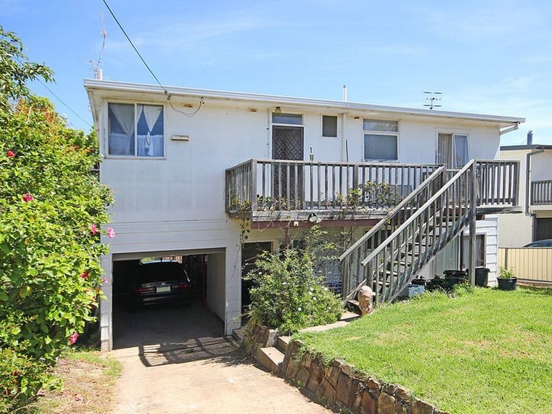84 Tallawang Avenue, Malua Bay NSW 2536
