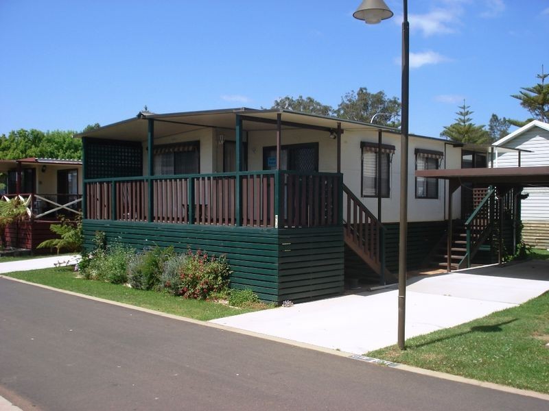 Site 12 BIG 4 Caravan, Batehaven NSW 2536