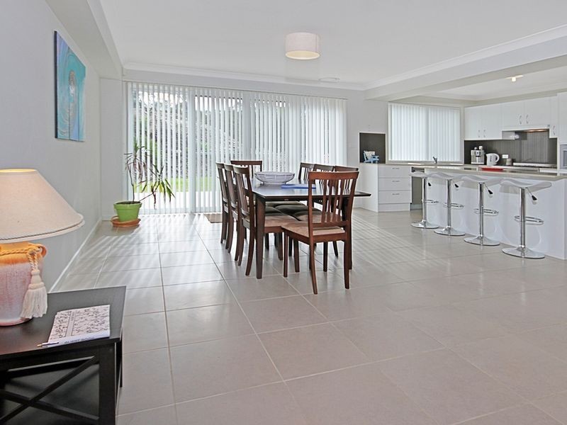 1 Banksia Grove, Malua Bay NSW 2536