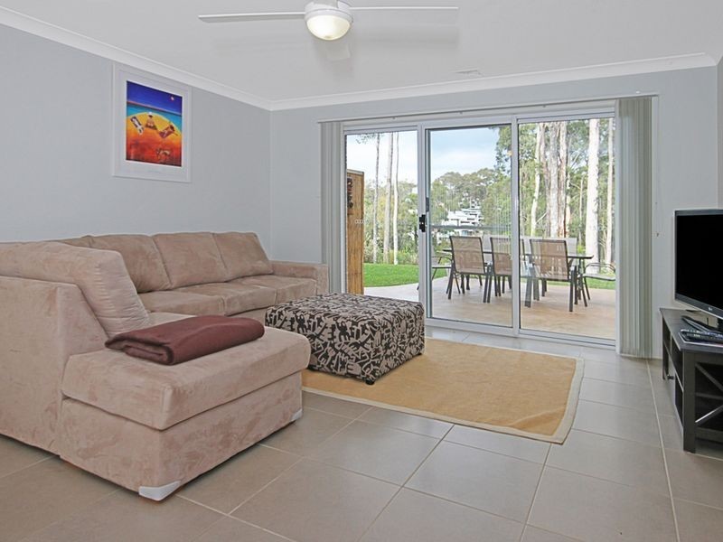 1 Banksia Grove, Malua Bay NSW 2536