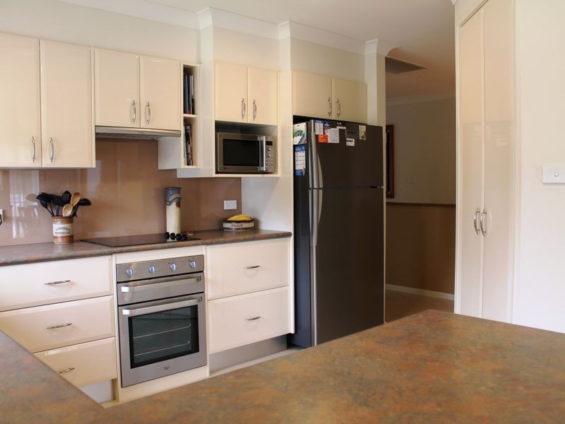 2 Wattlebird Way, Malua Bay NSW 2536