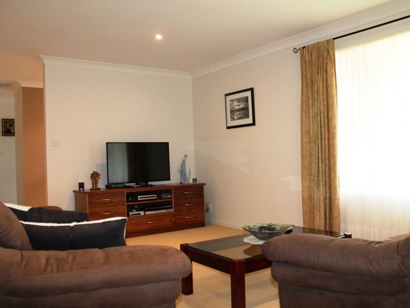 2 Wattlebird Way, Malua Bay NSW 2536