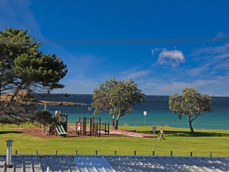 1/2 Moorong Crescent, Malua Bay NSW 2536