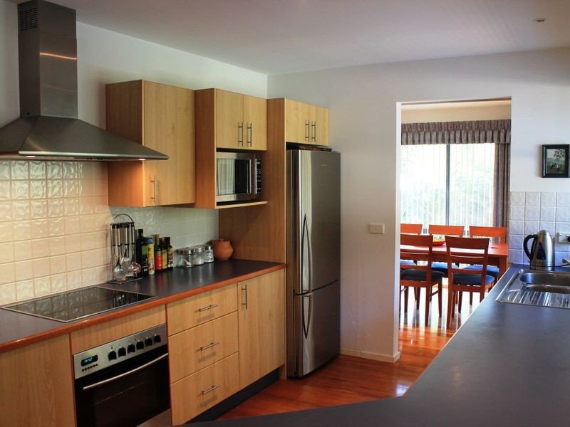 15 Barrani Place, Lilli Pilli NSW 2536