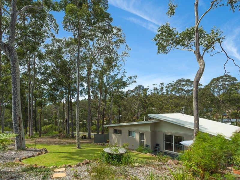 20 Bellbird Drive, Malua Bay NSW 2536