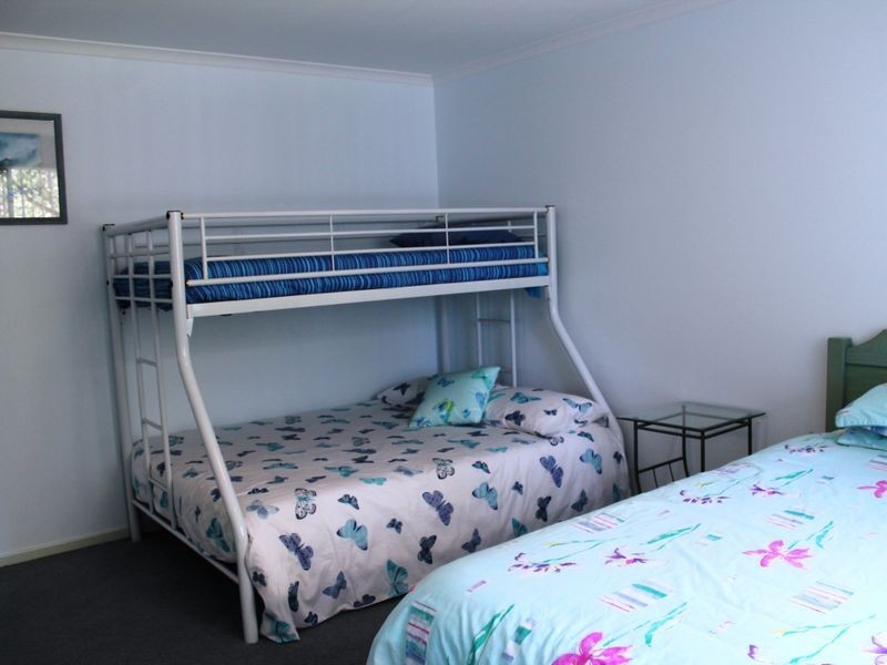 1 Currell Close, Malua Bay NSW 2536