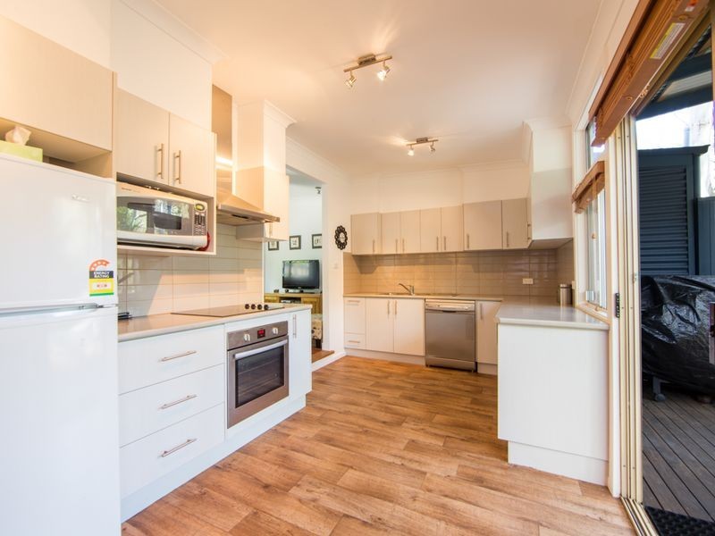 6 Rosedale Parade, Rosedale NSW 2536