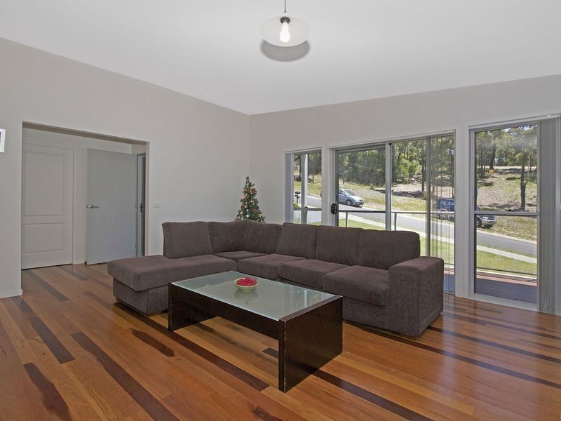 8 Bowerbird Place, Malua Bay NSW 2536