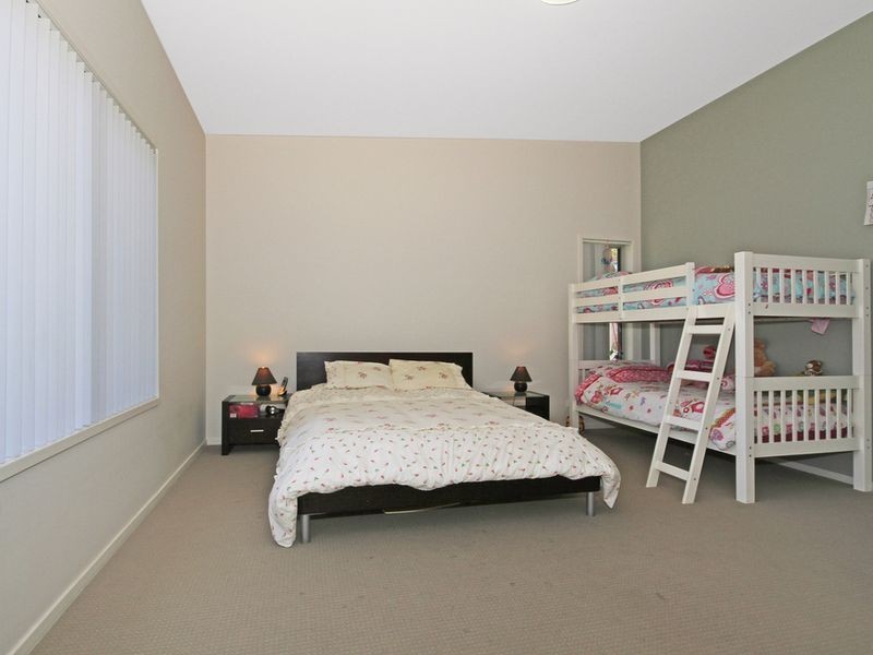 8 Bowerbird Place, Malua Bay NSW 2536