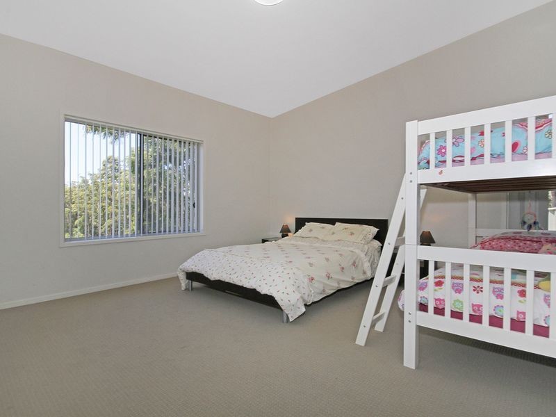8 Bowerbird Place, Malua Bay NSW 2536