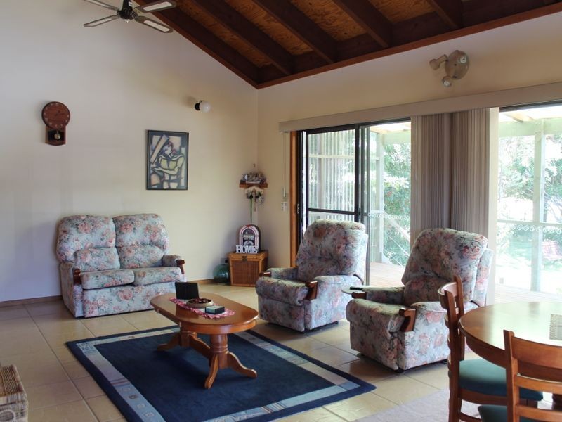 380 George Bass Drive, Malua Bay NSW 2536
