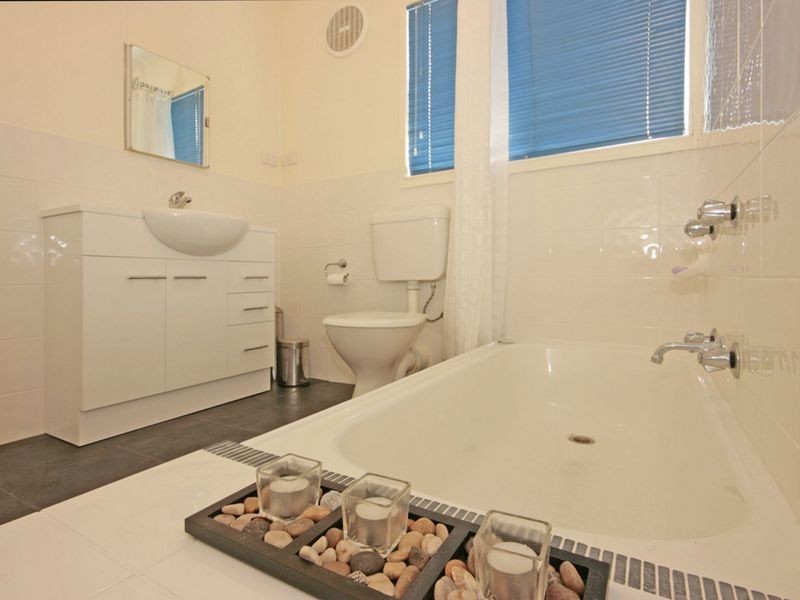 38 Yugura Street, Malua Bay NSW 2536