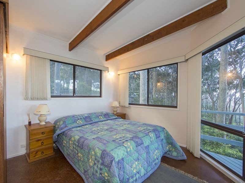 32 Beach Parade, Guerilla Bay NSW 2536