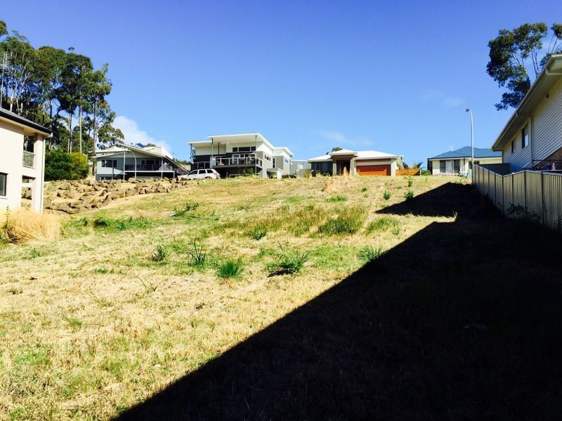 10 Elandra Place, Malua Bay NSW 2536