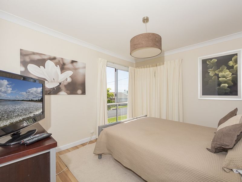 7 Iluka Avenue, Malua Bay NSW 2536