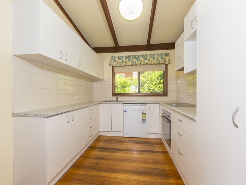 10 Waroo Crescent, Malua Bay NSW 2536