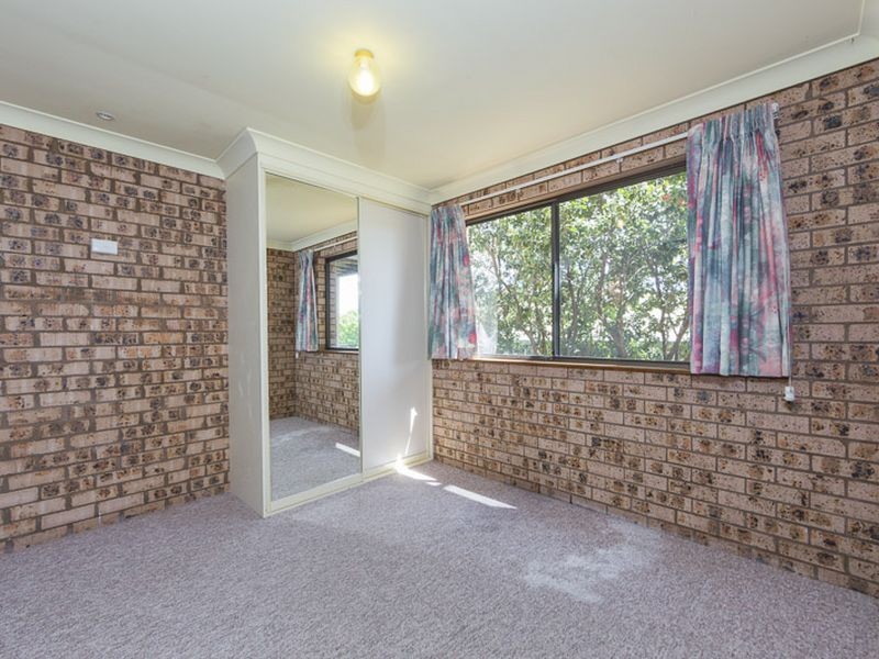 10 Waroo Crescent, Malua Bay NSW 2536