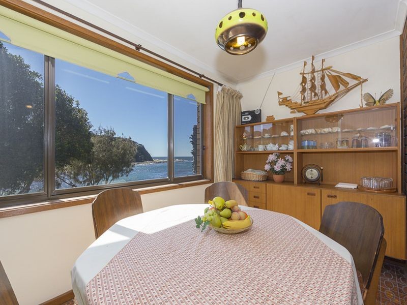 8 Iluka Avenue, Malua Bay NSW 2536