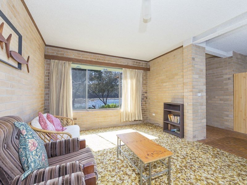 8 Iluka Avenue, Malua Bay NSW 2536
