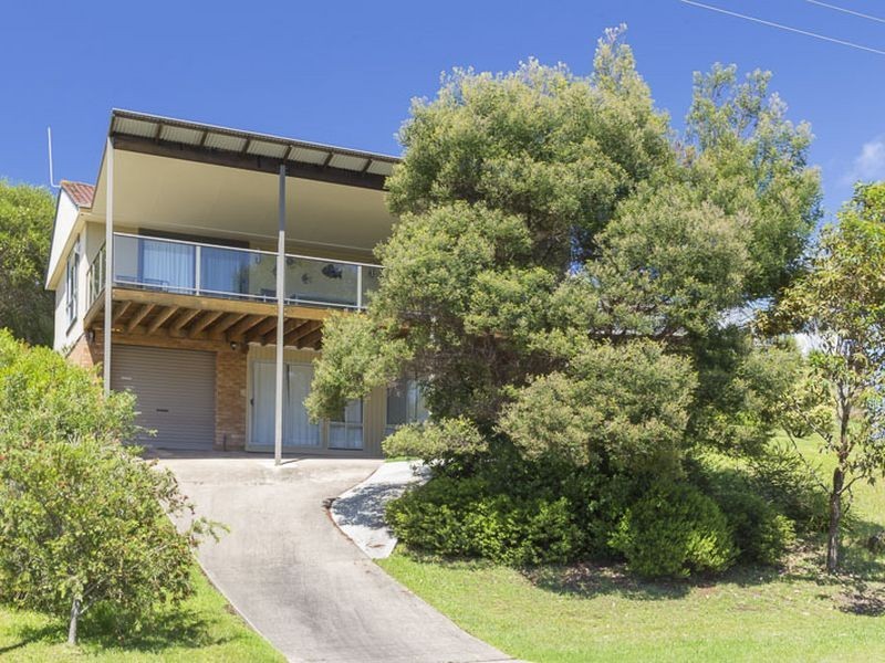 8 Merinda Street, Malua Bay NSW 2536