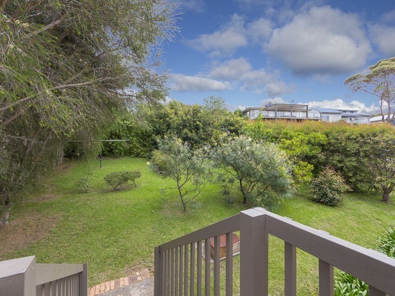 8 Merinda Street, Malua Bay NSW 2536