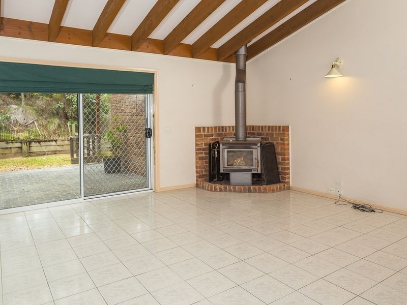 16 Escape Place, Malua Bay NSW 2536