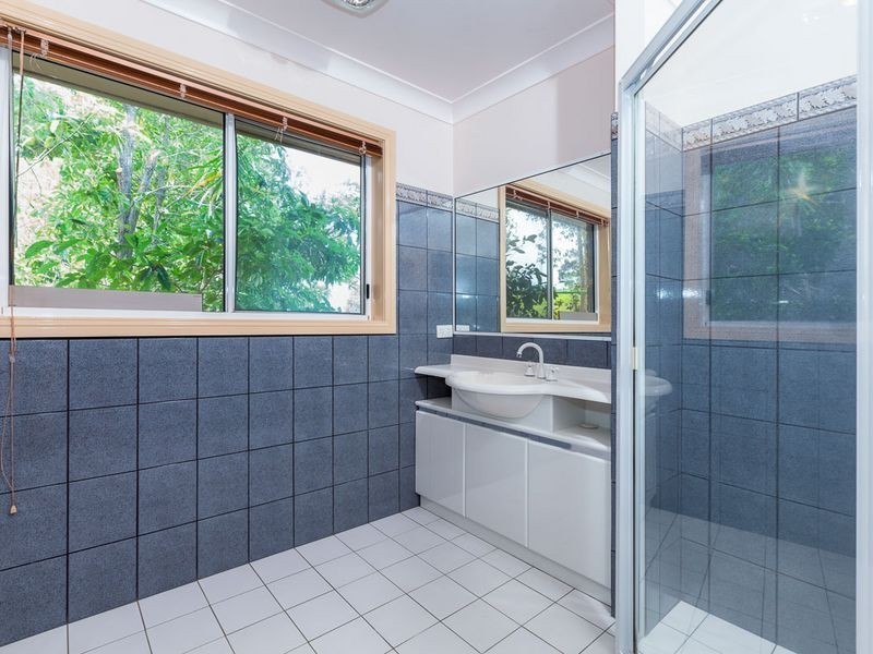 16 Escape Place, Malua Bay NSW 2536
