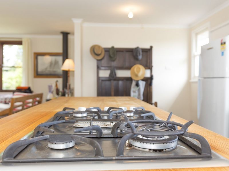 74 Ainslie Parade, Tomakin NSW 2537