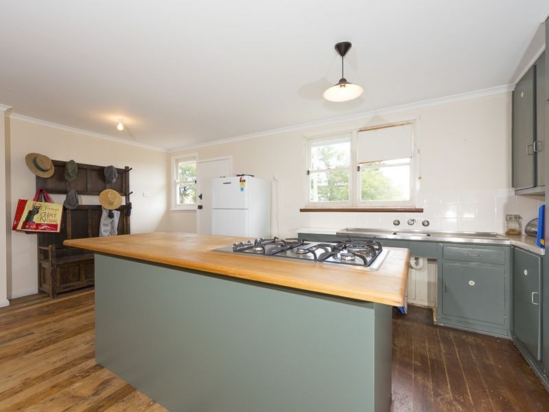 74 Ainslie Parade, Tomakin NSW 2537