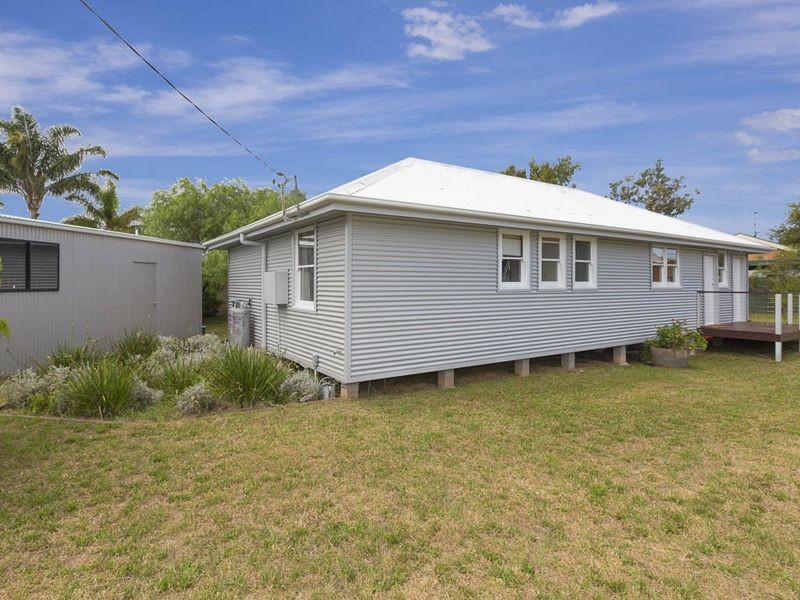 74 Ainslie Parade, Tomakin NSW 2537