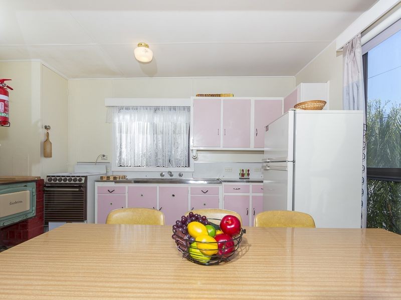 63 Ainslie Parade, Tomakin NSW 2537