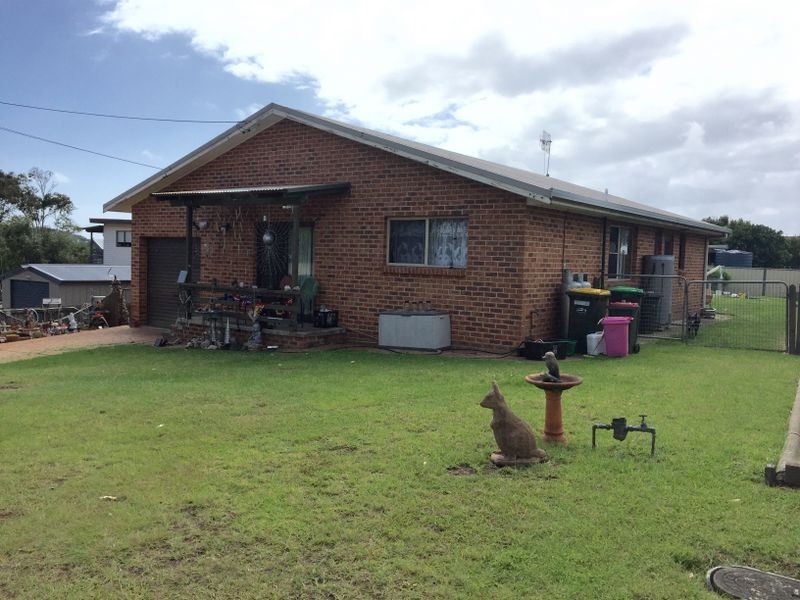 28 Euroka Avenue, Malua Bay NSW 2536